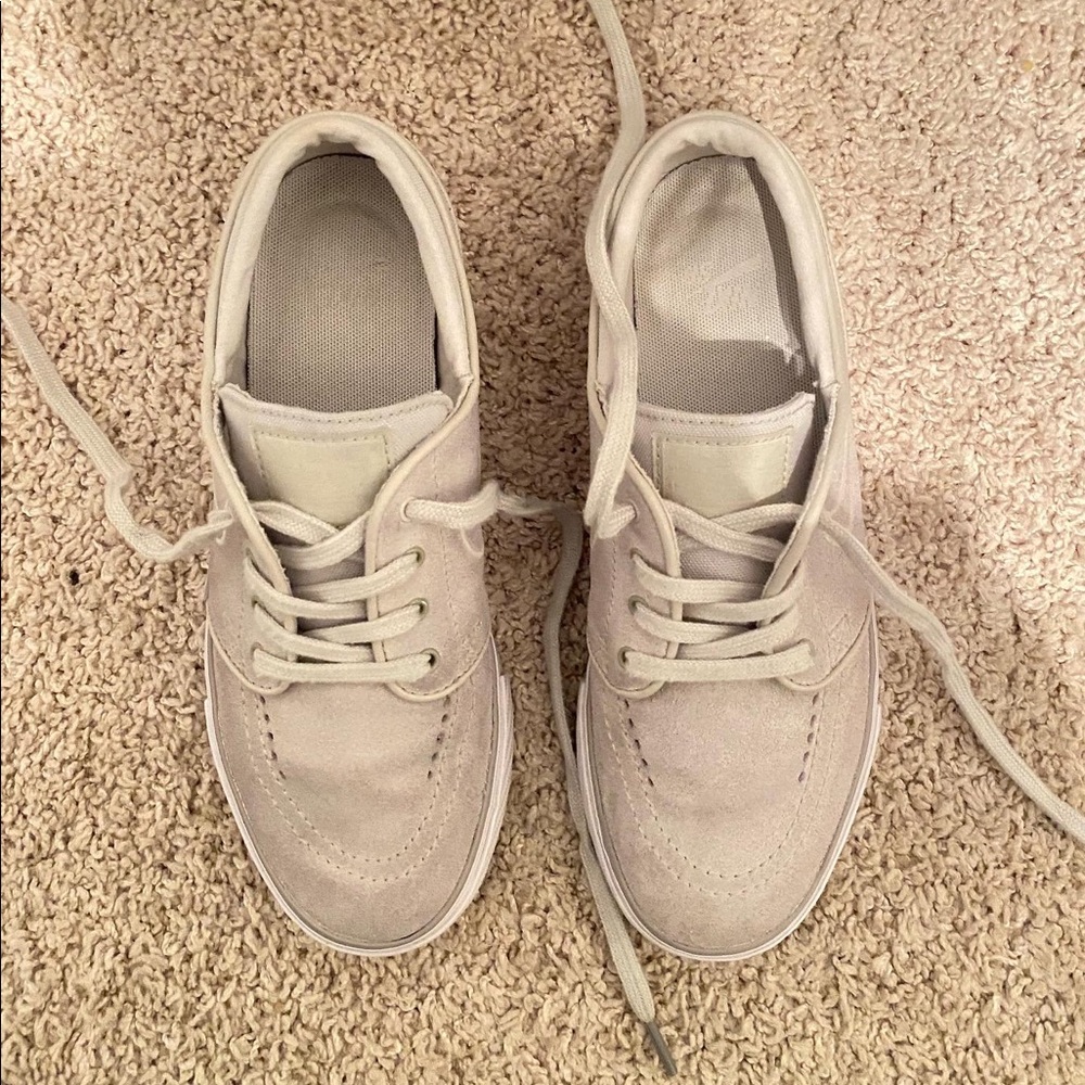 Women’s Nike SB Janoski